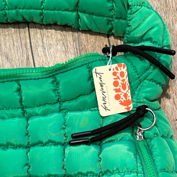 💚 Free People Quilted Carryall Bag Kelly Green - Factory Sealed - Picture 2 of 7